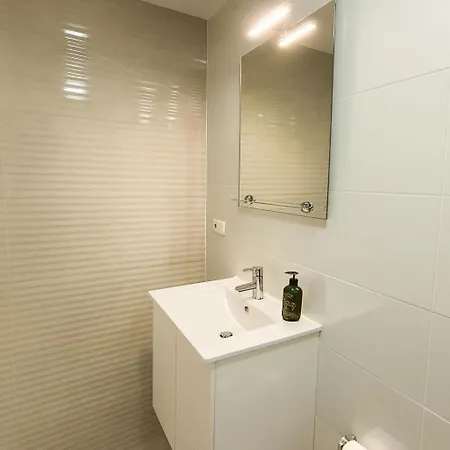 Benalua - Con Parking - Elegir En El Momento De La Reserva 3*