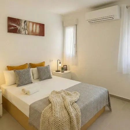 Benalua Con Parking لقنت