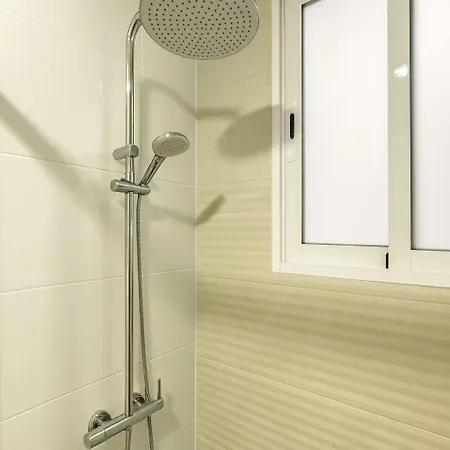 Benalua - Con Parking - Elegir En El Momento De La Reserva Guest house Alicante