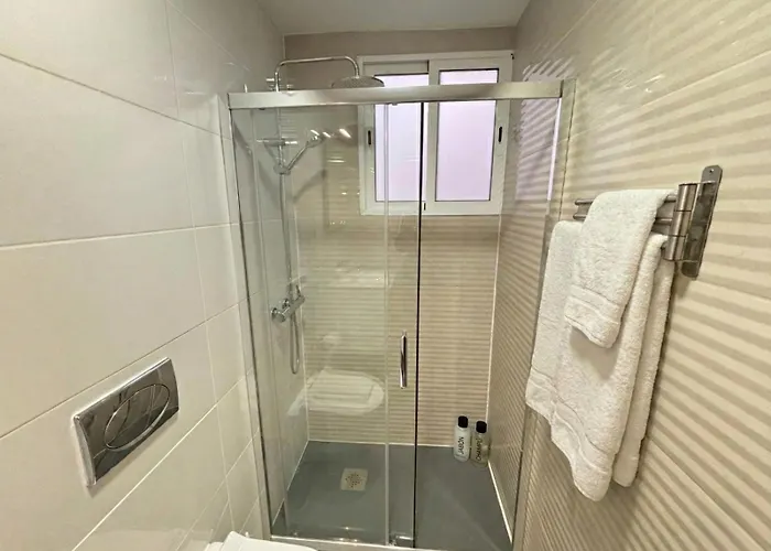 بيت ضيافة Benalua Con Parking 3*